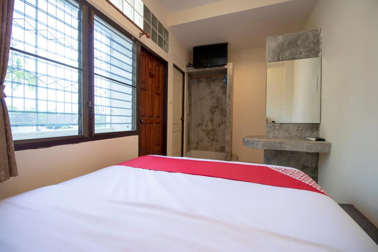 צ'נטאבורי Oyo 671 Laluna River House מראה חיצוני תמונה