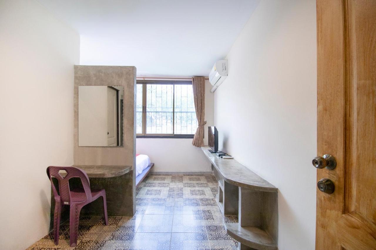 צ'נטאבורי Oyo 671 Laluna River House מראה חיצוני תמונה