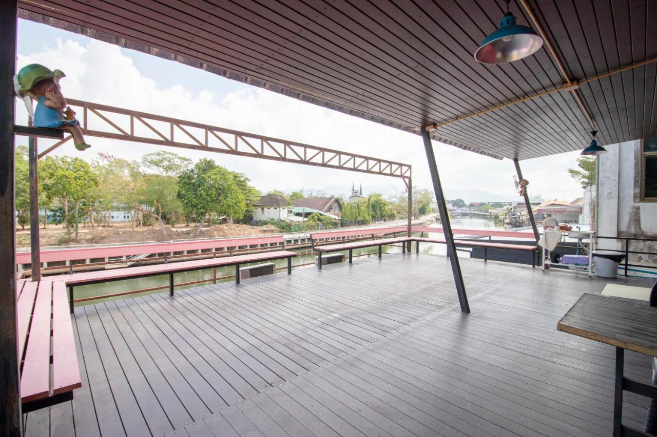 צ'נטאבורי Oyo 671 Laluna River House מראה חיצוני תמונה