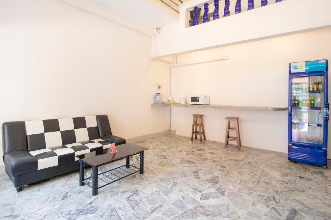 צ'נטאבורי Oyo 671 Laluna River House מראה חיצוני תמונה